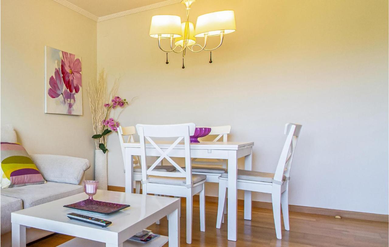 Beautiful Apartment In ซานตาโปลา ภายนอก รูปภาพ